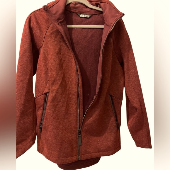 The North Face Red  jacket with Hood and High Collar.Size Medium - Picture 10 of 12